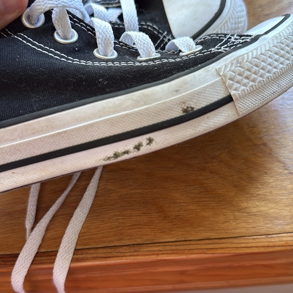 Converse Hightops - Picture 4 of 5